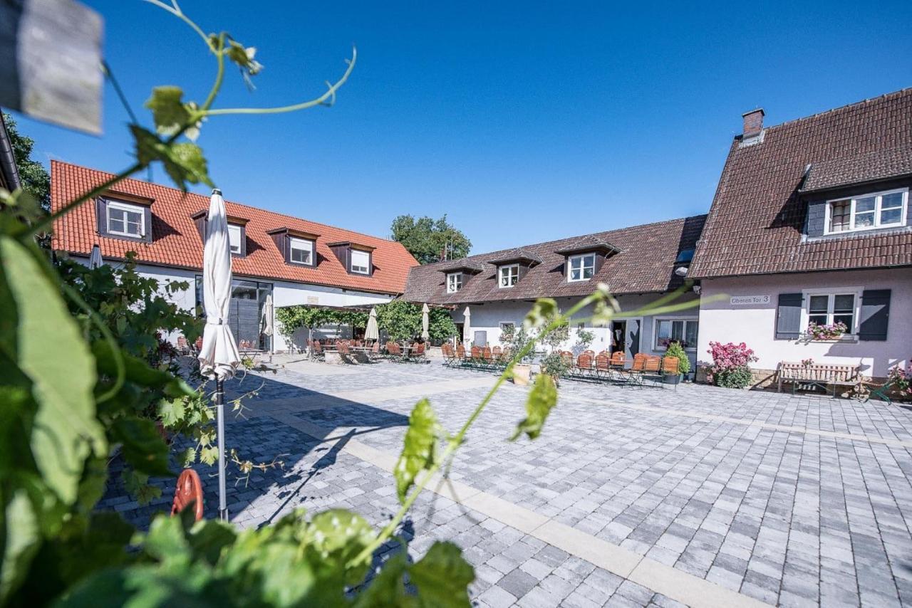 Weingut Kernwein Hotel Seinsheim ภายนอก รูปภาพ